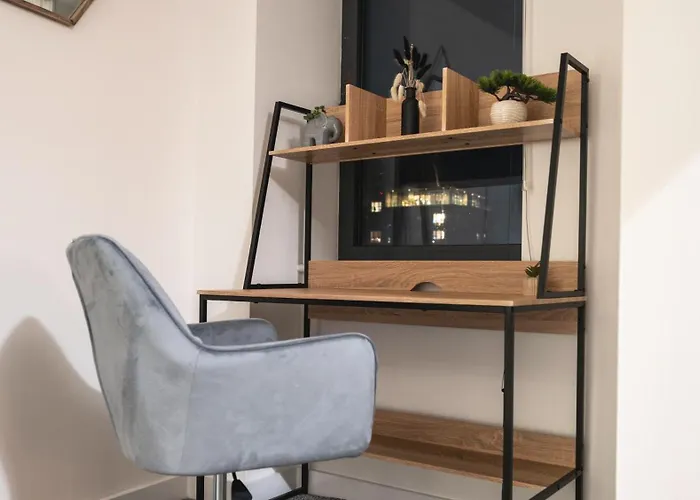 Appartement Flat With Balcony - Sleeps 14 - Views