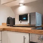 Appartement Flat With Balcony - Sleeps 14 - Views *